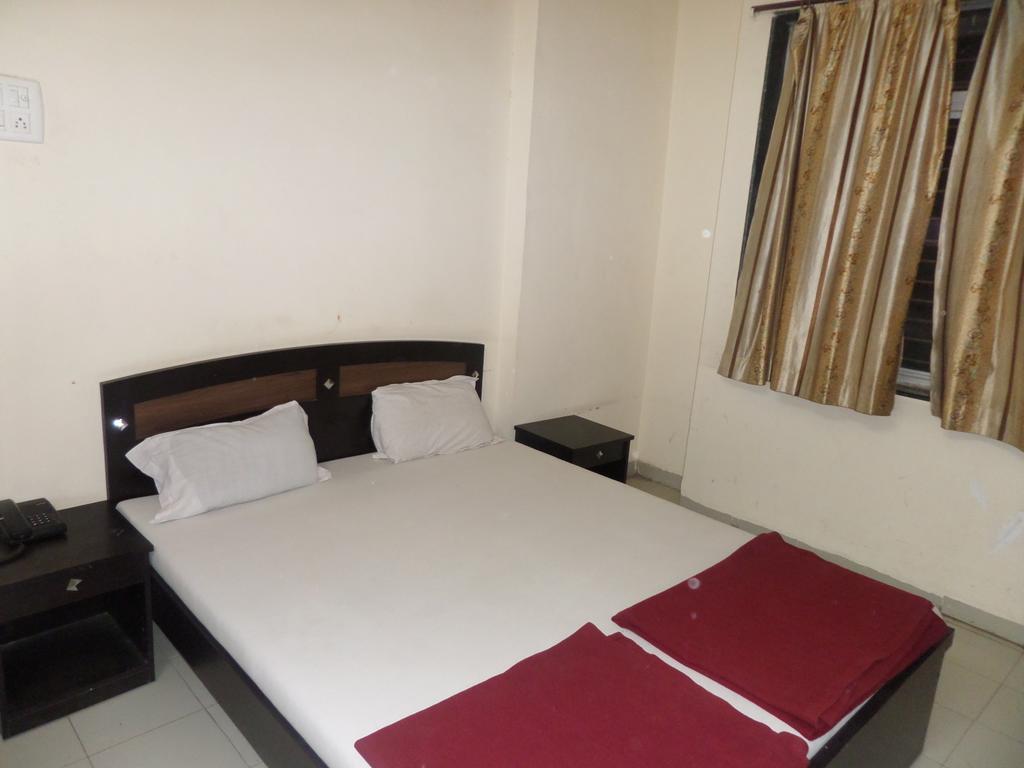 Indradeep Executive Hotel Aurangabad  Kamer foto